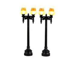 Lemax CANDY CORN STREET LIGHT, SET OF 2, B/O (4.5V)